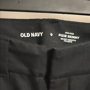 Old Navy Black Pixie Skinny Women Pants